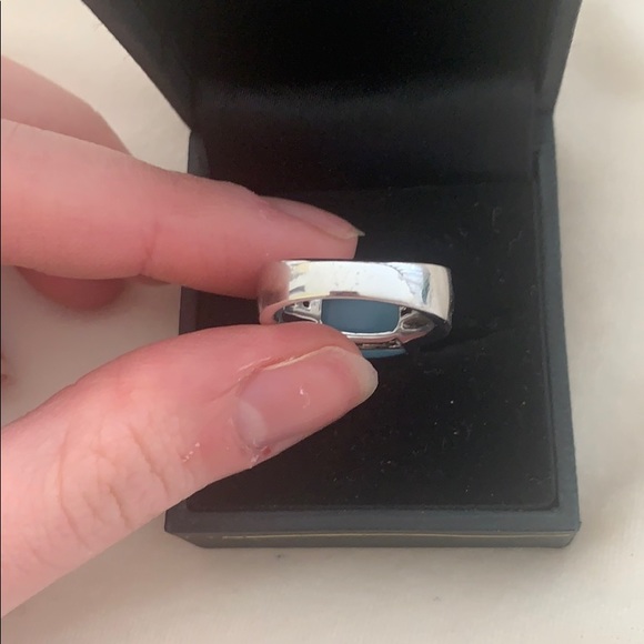 Ring - Picture 4 of 6